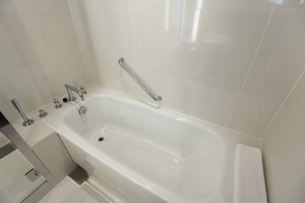 Bathtub Repair in Saint Petersburg