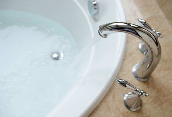 Cost of Tub Faucet Replacement in Saint Petersburg